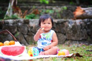 10 Consigli per una Dieta Equilibrata nei Bambini: Guida per Genitori